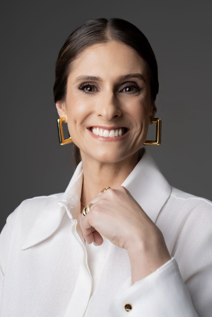 Doutora Mayra Walczewski Medica Gastroenterologista em João Pessoa